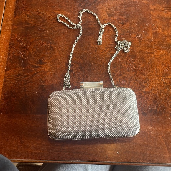 Jessica McClintock Silver Mesh Clutch - Picture 2 of 7
